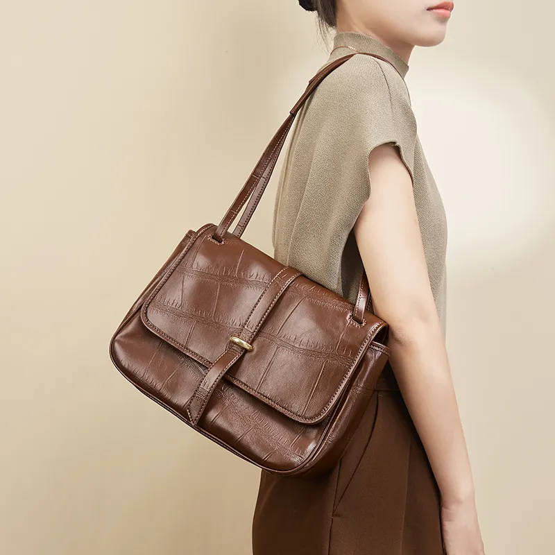 Narandu Cow Leather Shoulder Bag Crossbody Bag Large Size Women's Brown-2