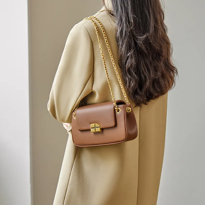 Narandu Cow Leather Chain Bag Shoulder Bag Crossbody Bag Small Size Women's Brown-4