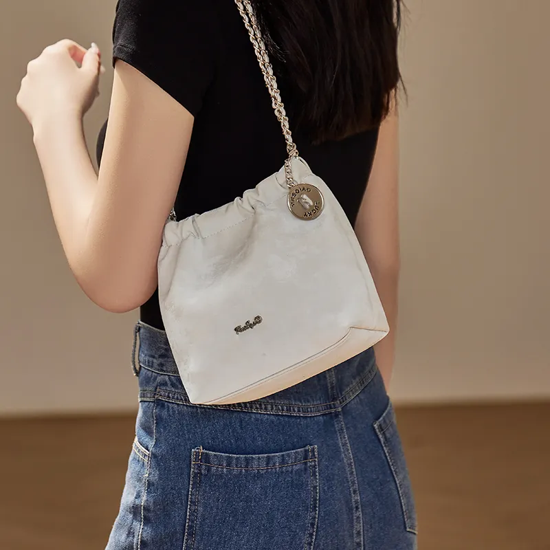 Narandu Crossbody Bags-11