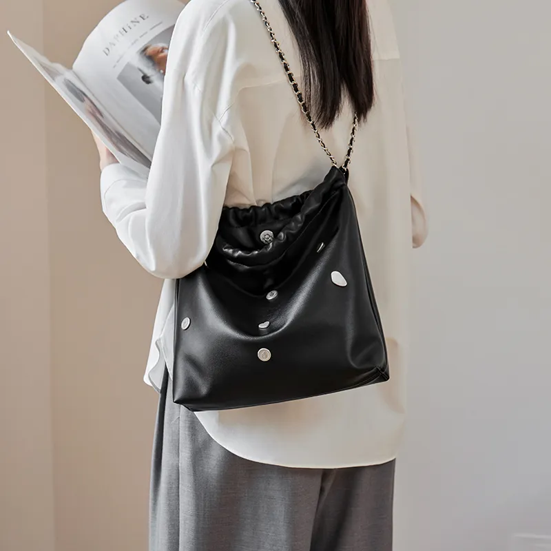 Narandu Synthetic Leather Chain Bag, Tote Bag, Crossbody Bag, Shoulder Bag Large Size Women's Black-3