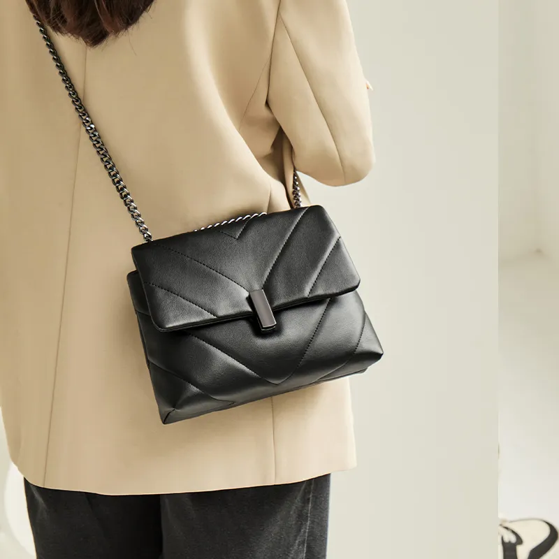Narandu Cow Leather, Synthetic Leather Chain Bag, Shoulder Bag, Crossbody Bag, Small Square Bag Women's Black/White-4