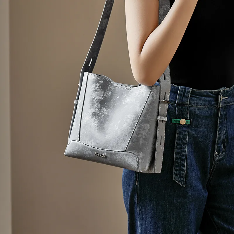 Narandu Cow Leather Bucket Bag, Shoulder Bag, Crossbody Bag Regular Women's Space Silver-2