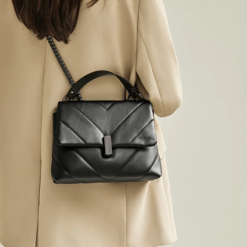 Narandu Cow Leather, Synthetic Leather Chain Bag, Shoulder Bag, Crossbody Bag, Small Square Bag Women's Black/White-2
