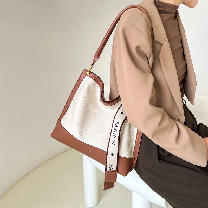 Narandu Shoulder Bags-4