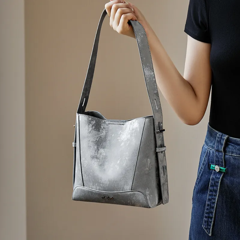 Narandu Cow Leather Bucket Bag, Shoulder Bag, Crossbody Bag Regular Women's Space Silver-3