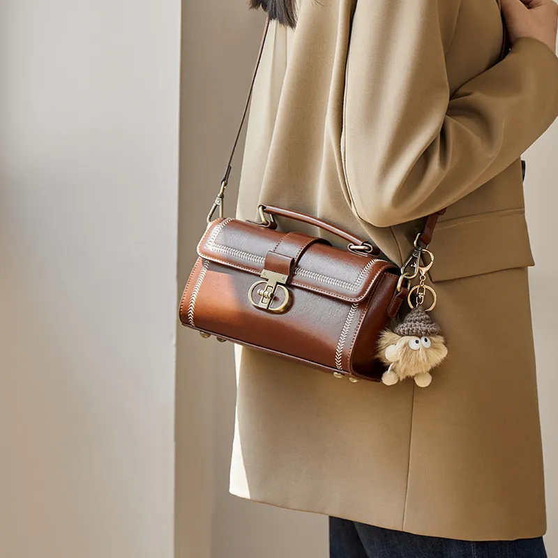 Narandu Cow Leather With Synthetic Leather Handbag Trumpets Women's Brown/Midnight Black-4
