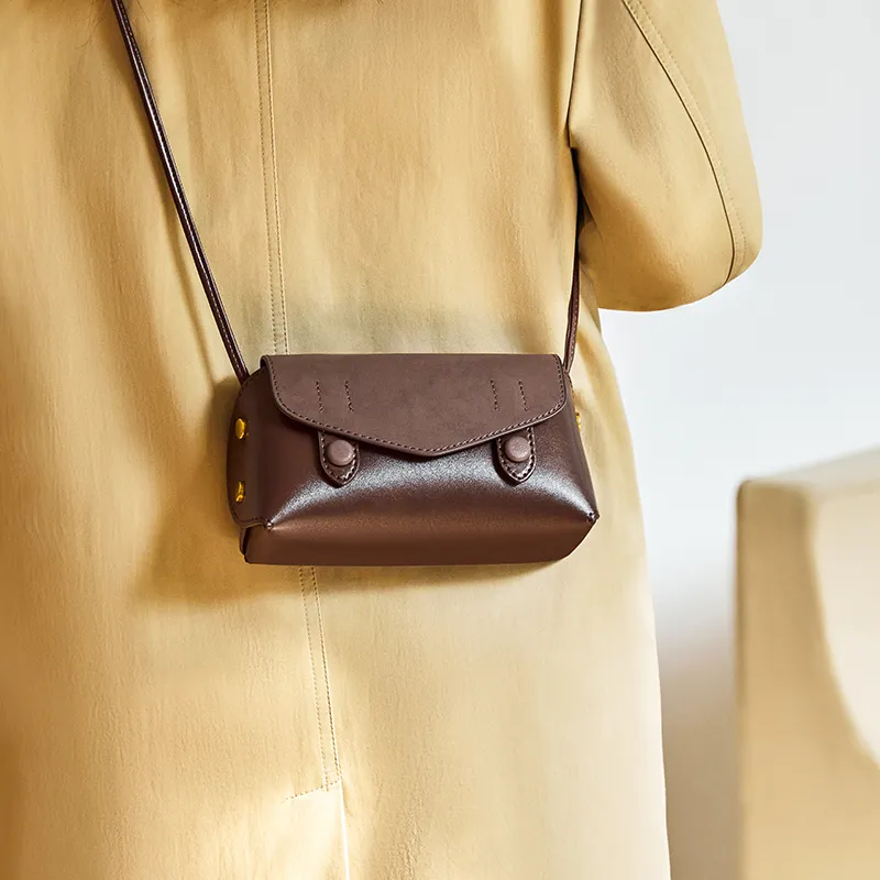 Narandu Synthetic Leather Pillow Bag Crossbody Bag Trumpets Women's Coffee-3