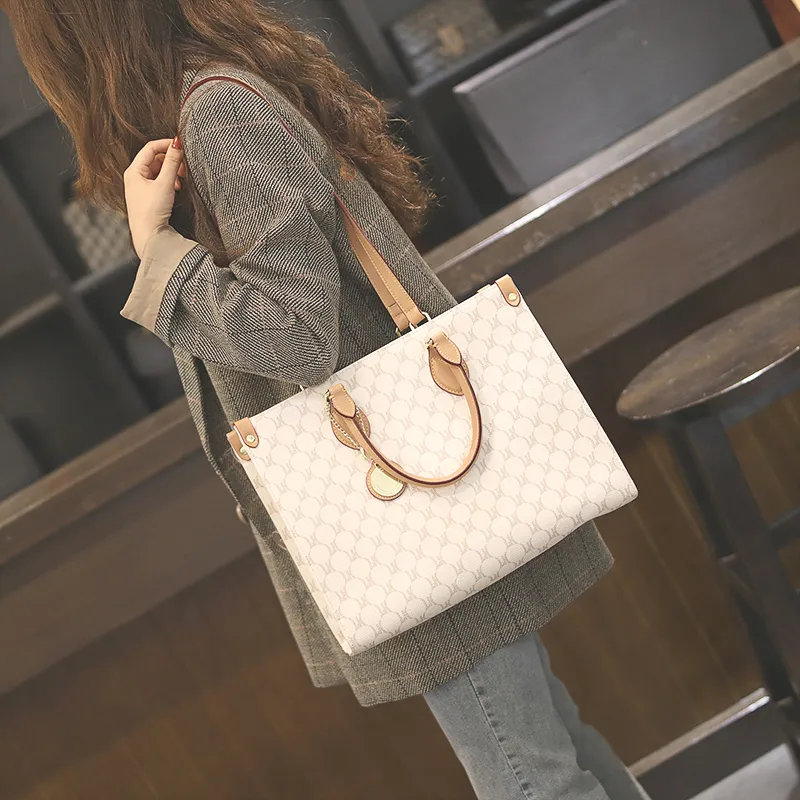 YZUE Handbags-5