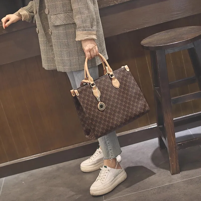 YZUE Handbags-12