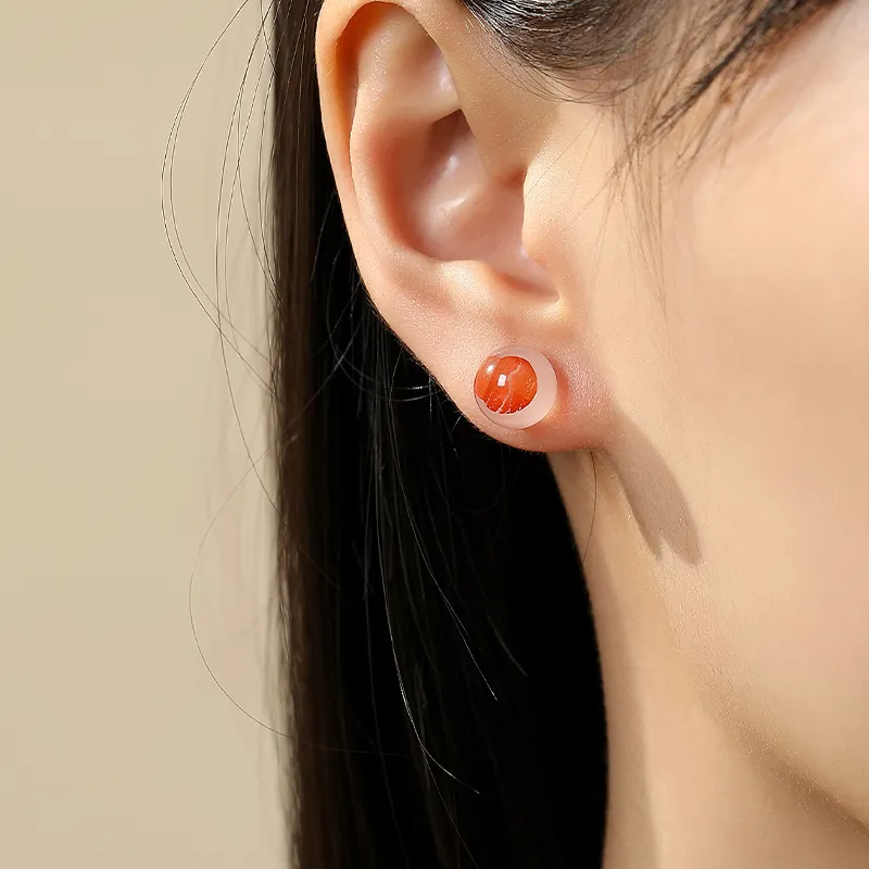 QIAOWUQIAONV Ice Drift Southern Red Agate Stud Earrings Women's-1