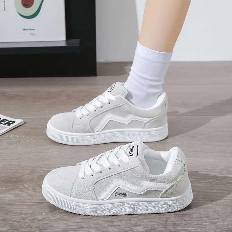 Crocodile Low Top Skateboard Shoes Women's-6