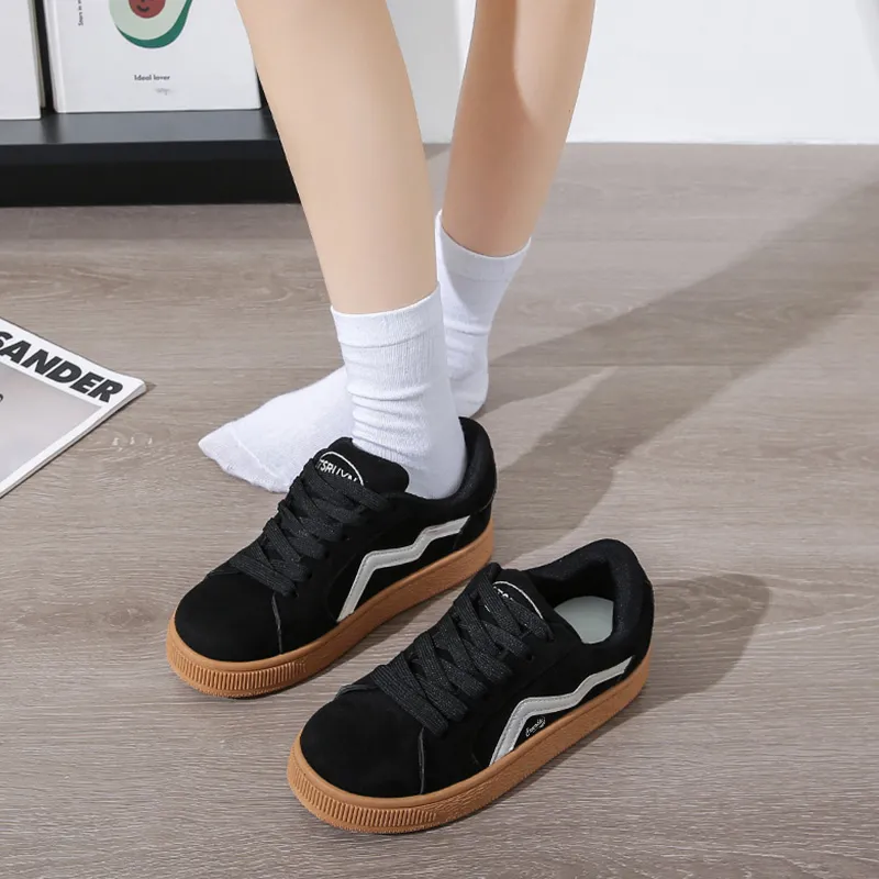 Crocodile Low Top Skateboard Shoes Women's-2