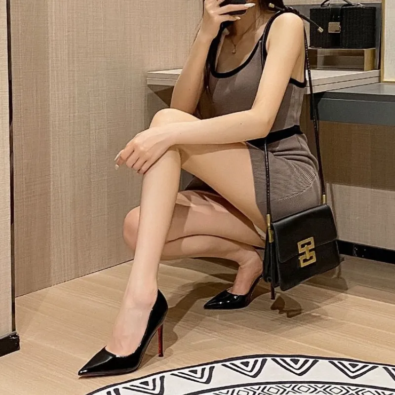 HKCP Slim Heel High Heels Women's Black-3