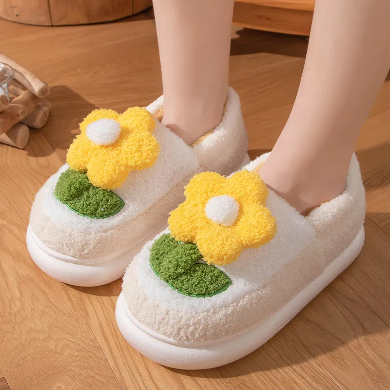 Tujia Slippers / Home Slippers-1