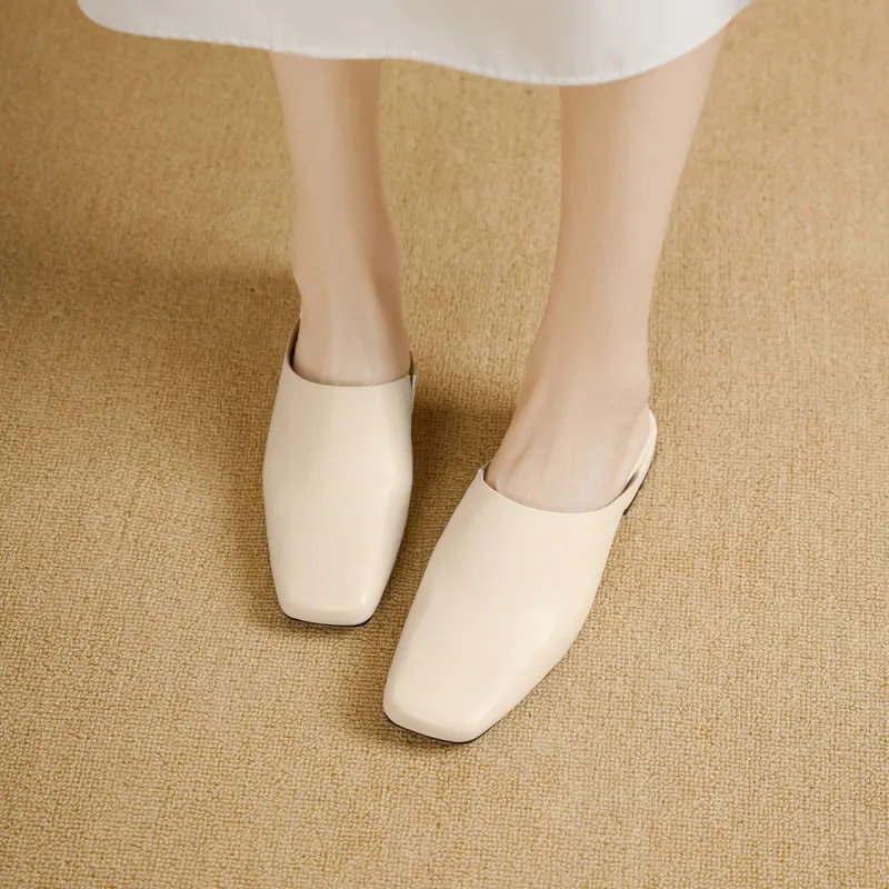 GOLDLION Closed Toe Slippers Women's-9