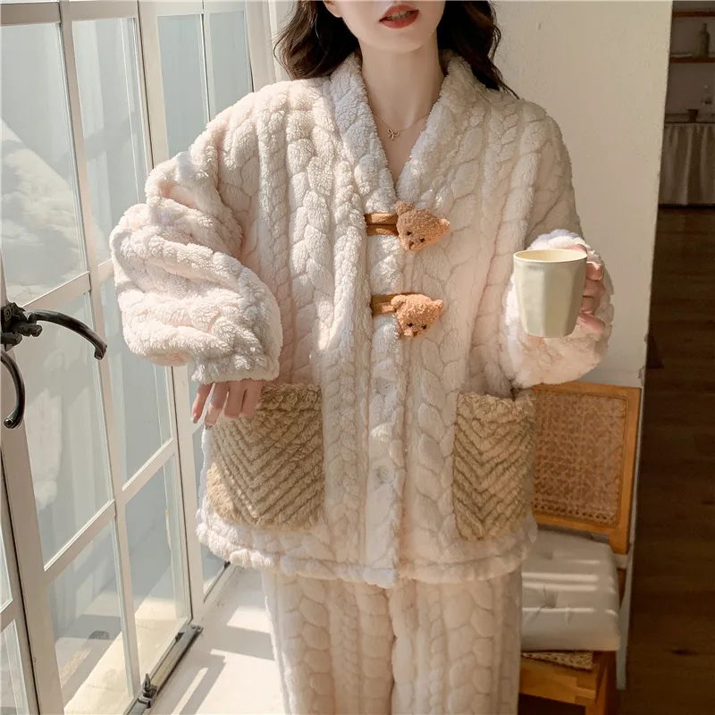 Qiao Ni Tong Pajama Set Women's Ecru-1