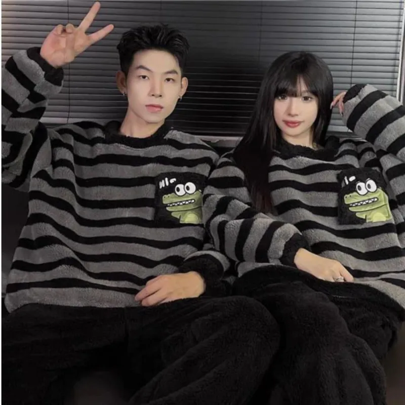 Qiao Ni Tong Pajama Set Men's Black Gray Color-3