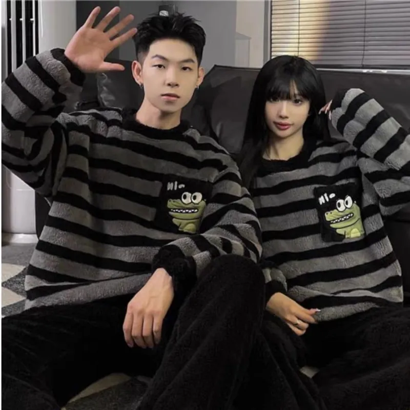 Qiao Ni Tong Pajama Set Men's Black Gray Color-2
