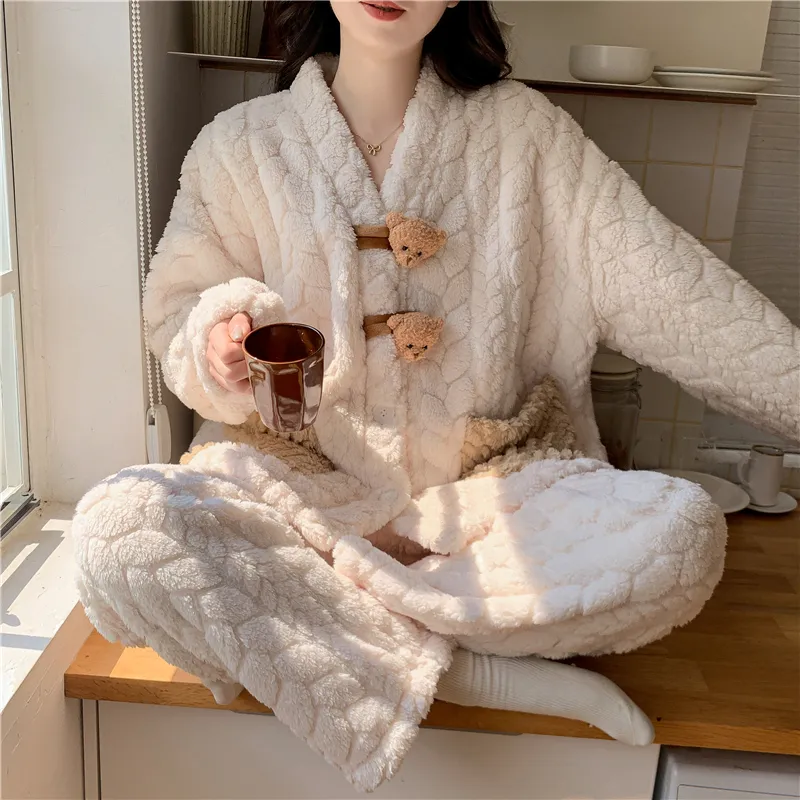 Qiao Ni Tong Pajama Set Women's Ecru-2