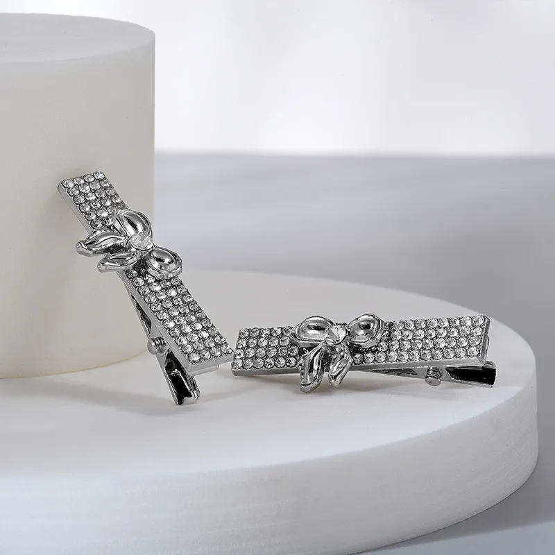 ROYALSASA Alloy Faux Crystal Edge Clip Women's-9