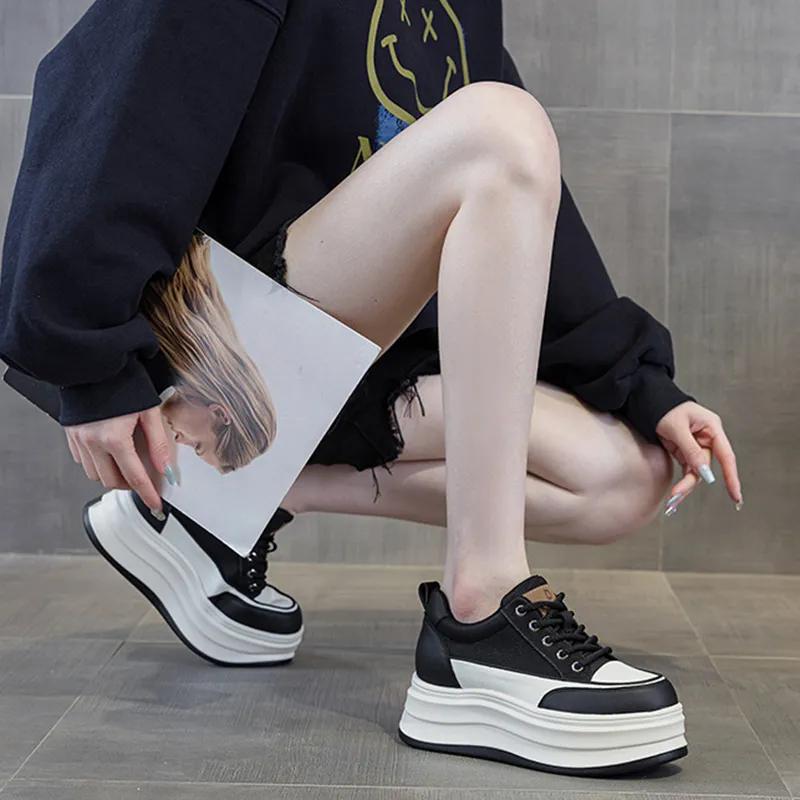 MABEL&CO Low Top Skateboard Shoes Women's Black-1