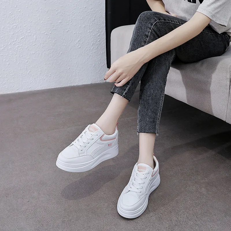 MABEL&CO Wear resistant And Lightweight Low Top Skateboard Shoes Women's-1