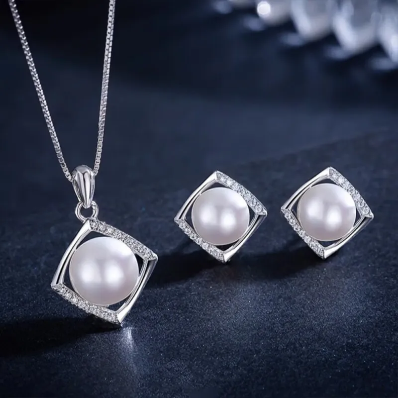 CGC Pearl Necklaces Women's-1
