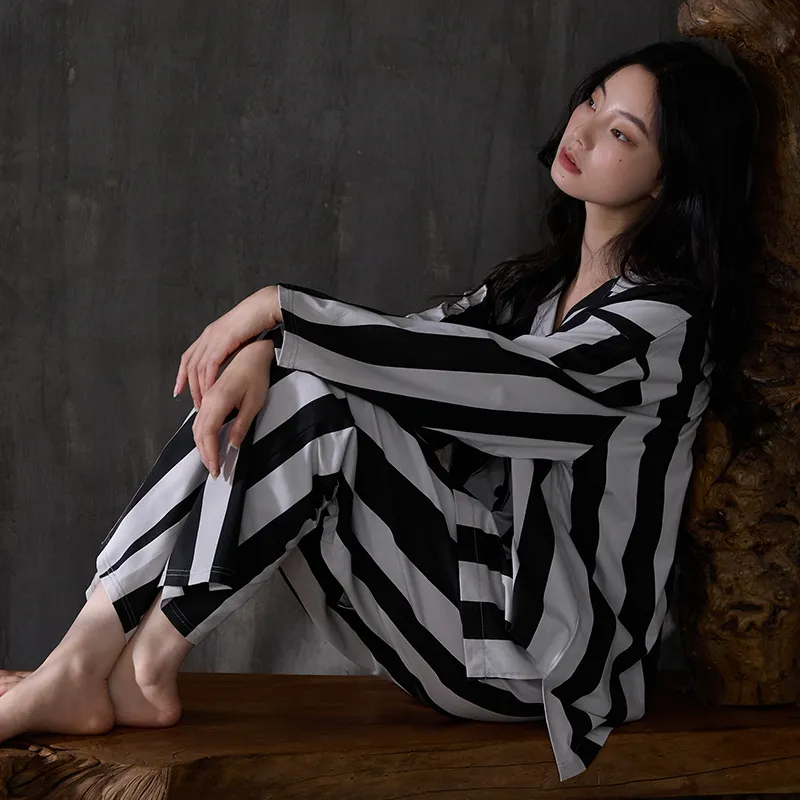 Urban Beauty Pajama Set Women's Image Color-3