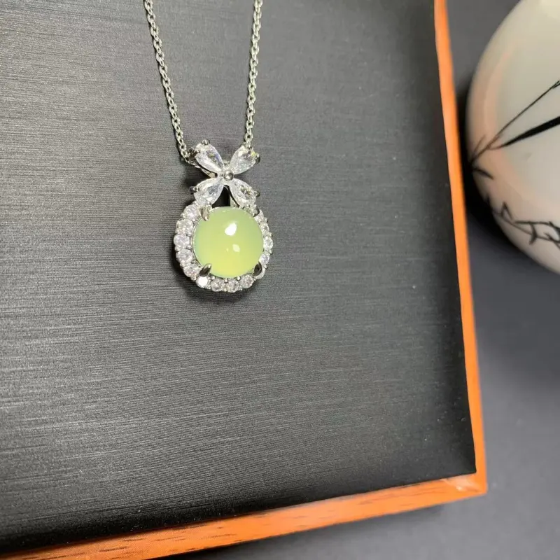 Yu Decheng Chalcedony Necklaces Women's-8