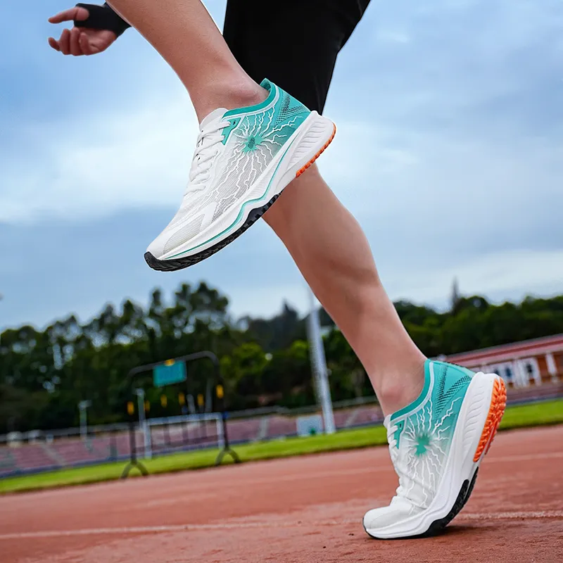 Up Run Lightning 1.0 Low Top Running Shoes Unisex Agate Green-9