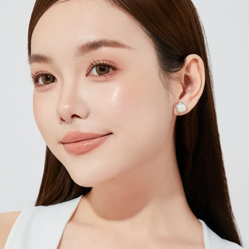 Lao Feng Xiang Pearl Stud Earrings Women's-4
