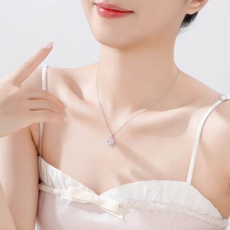 Lao Feng Xiang S925 Silver Necklaces Women's-6