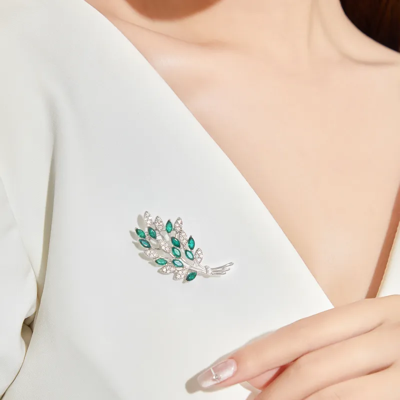 Lao Feng Xiang S925 Silver Brooches Women's-1