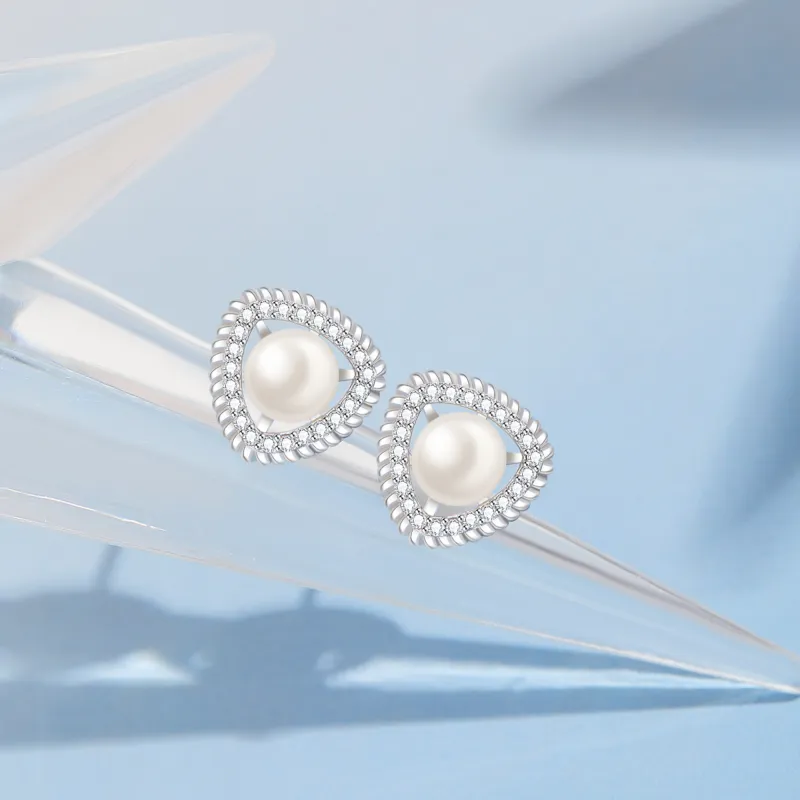 Lao Feng Xiang Pearl Stud Earrings Women's-1