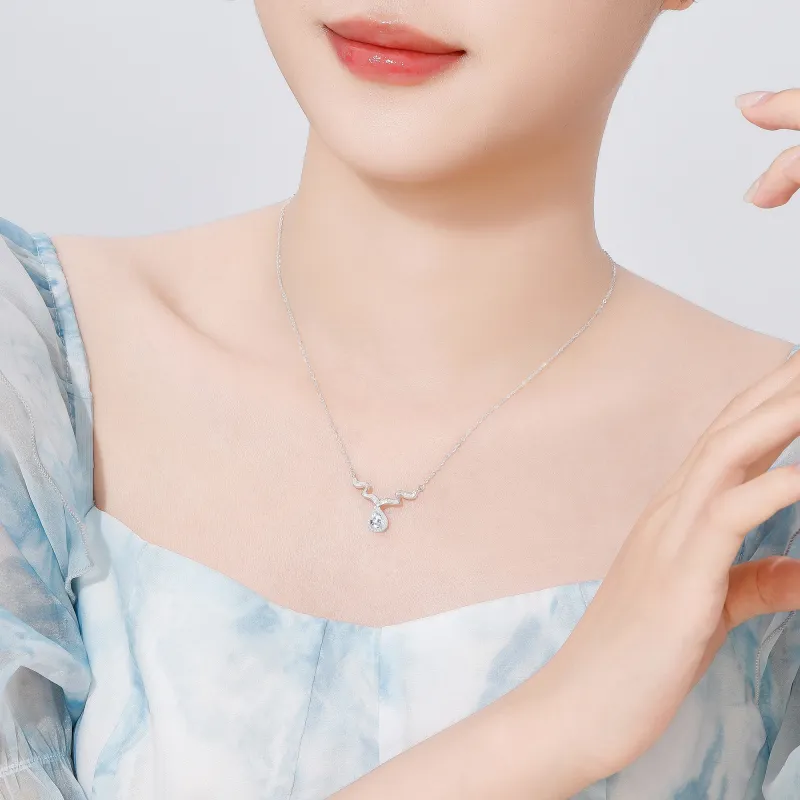 Lao Feng Xiang S925 Silver Necklaces Women's-6