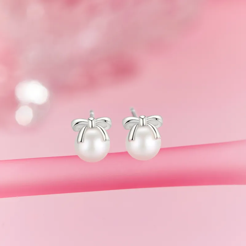 Lao Feng Xiang Pearl Stud Earrings Women's-1
