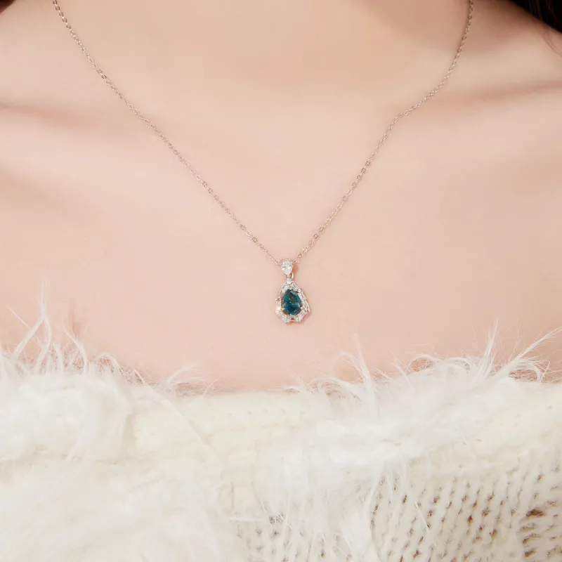 Lao Feng Xiang Topaz S925 Silver Necklaces Women's-5