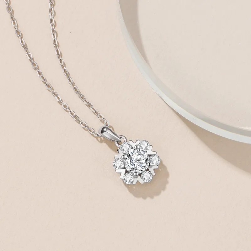 Lao Feng Xiang S925 Silver Necklaces Women's-3