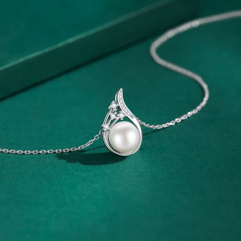 Lao Feng Xiang Pearl Necklaces Women's-5