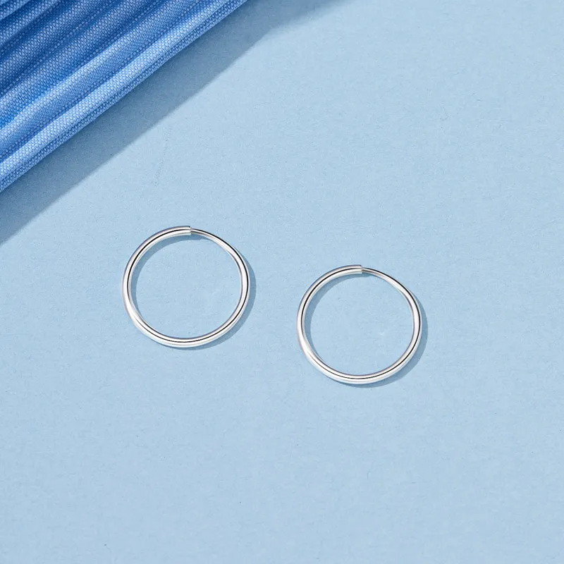 Lao Feng Xiang S999 Fine Silver Pair Of Stud Earrings Unisex-8