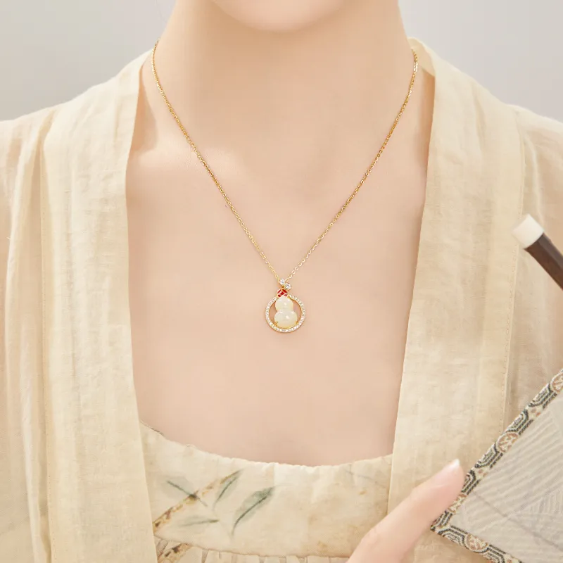 Lao Feng Xiang Natural Chalcedony Necklaces Women's-1