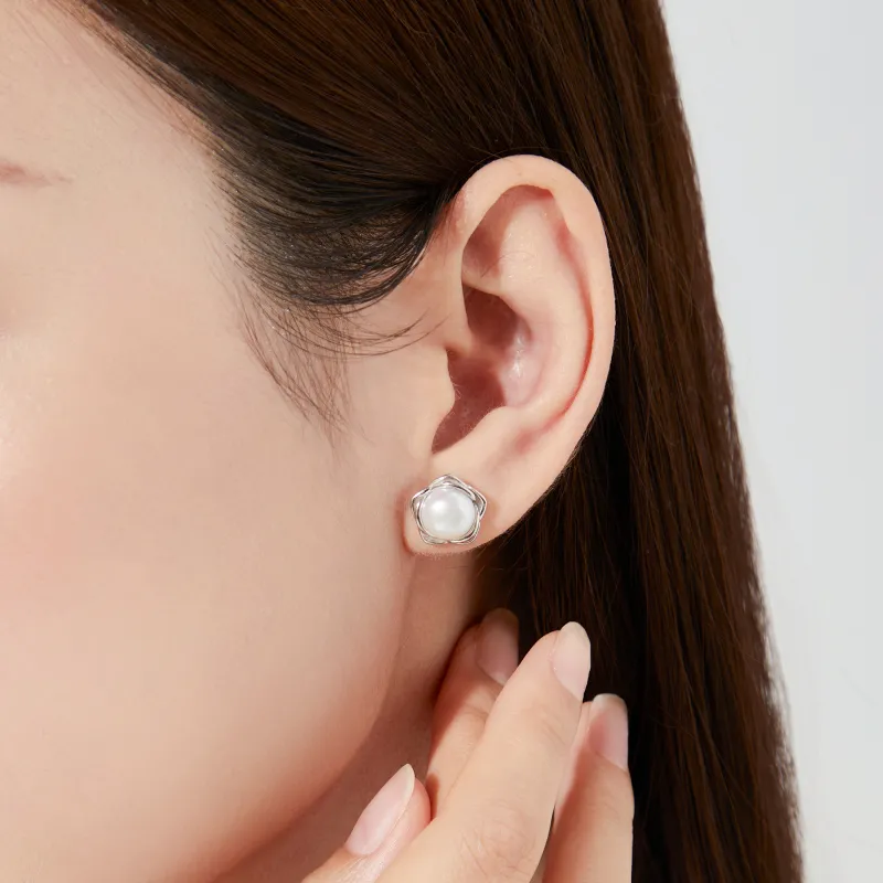 Lao Feng Xiang Pearl Stud Earrings Women's-1
