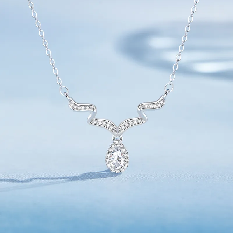 Lao Feng Xiang S925 Silver Necklaces Women's-3