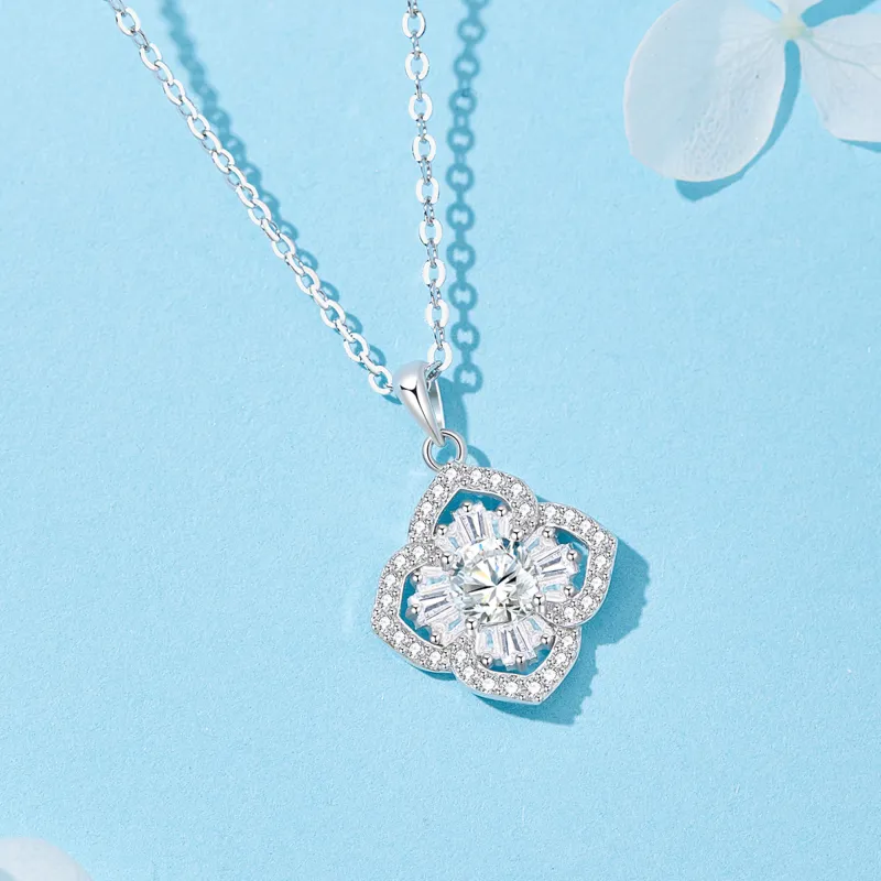 Lao Feng Xiang S925 Silver Necklaces Women's-5