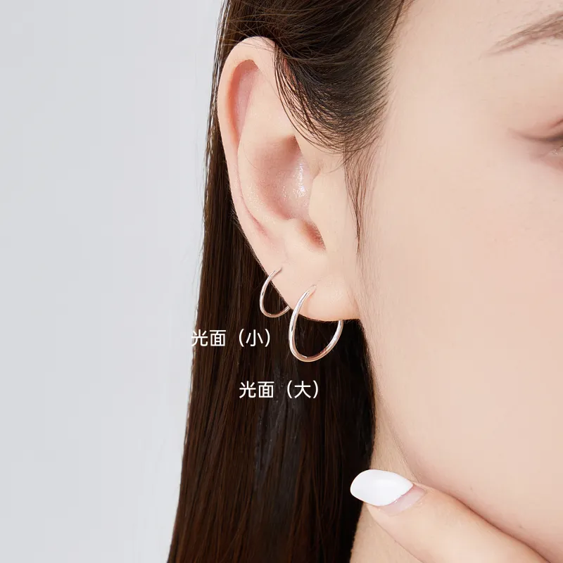 Lao Feng Xiang S999 Fine Silver Pair Of Stud Earrings Unisex-2