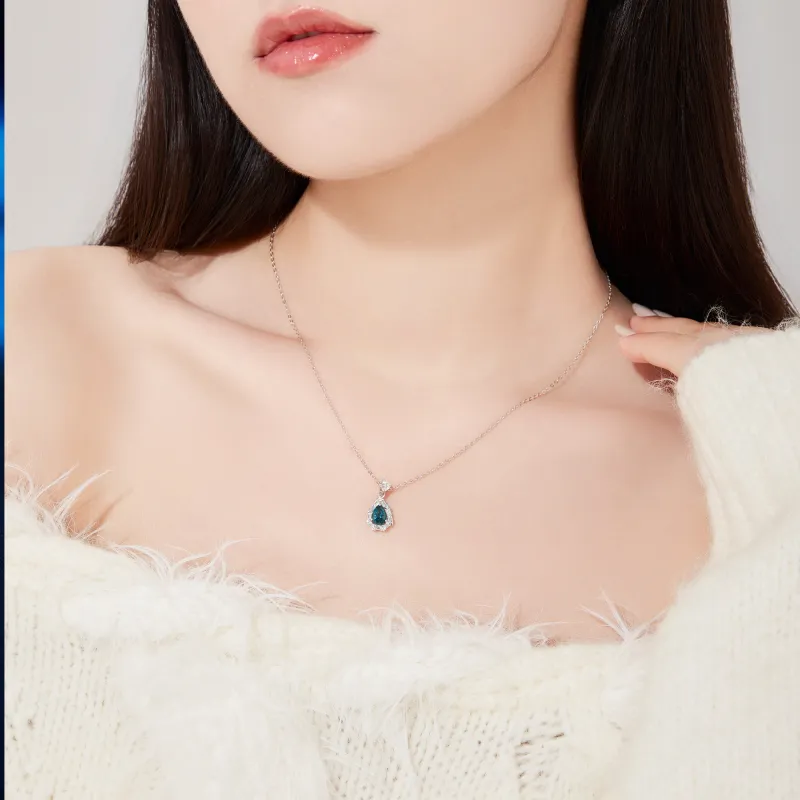 Lao Feng Xiang Topaz S925 Silver Necklaces Women's-1