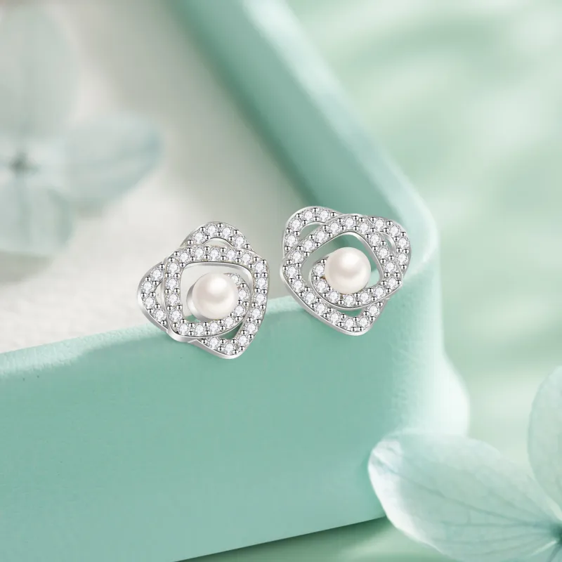 Lao Feng Xiang Pearl Stud Earrings Women's-1