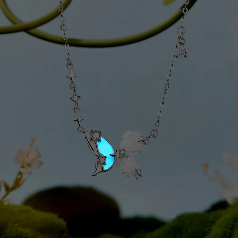 Lao Feng Xiang S925 Silver Necklaces Women's-1
