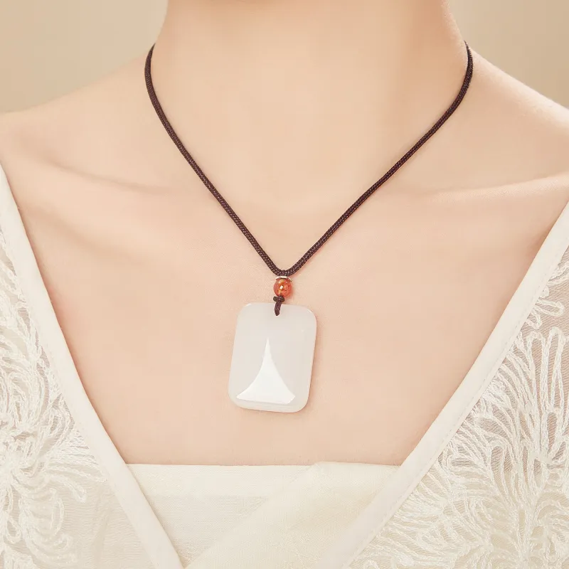 Lao Feng Xiang Golden Silk Jade Necklaces Unisex-4