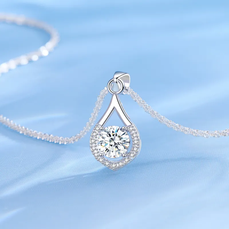 Lao Feng Xiang S925 Silver Necklaces Women's-5